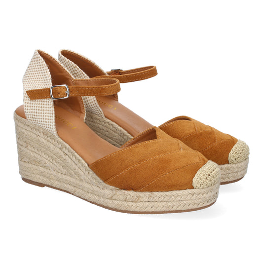 LUBI Camel